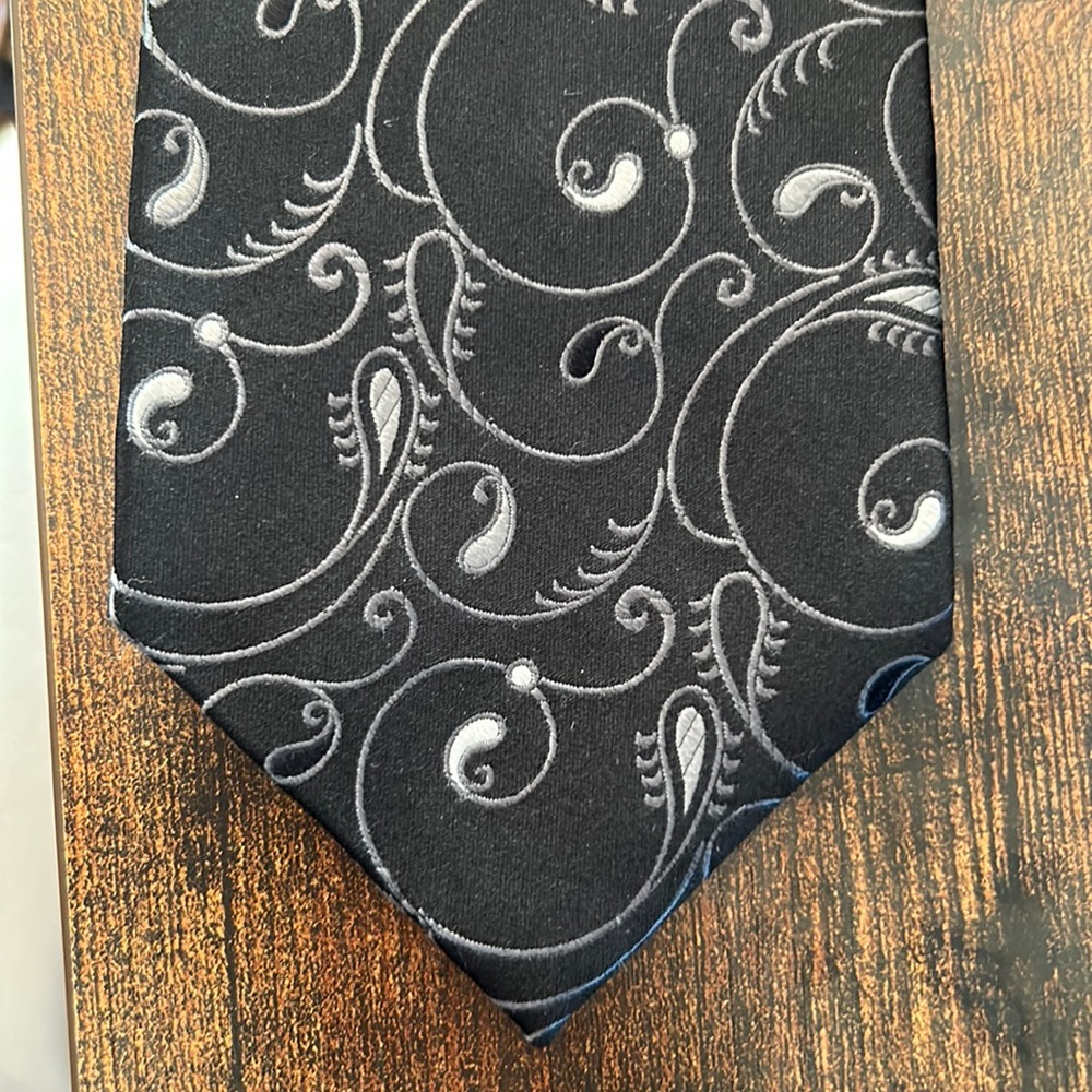 Alfani men’s necktie